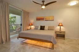 Luxury Condo at Kameole Beach - Image 2
