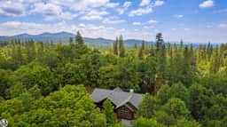 Sierra Haus Cottage & Glamping Tent - Image 4
