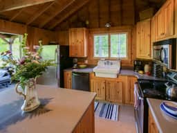 Tots Cabin - Image 5